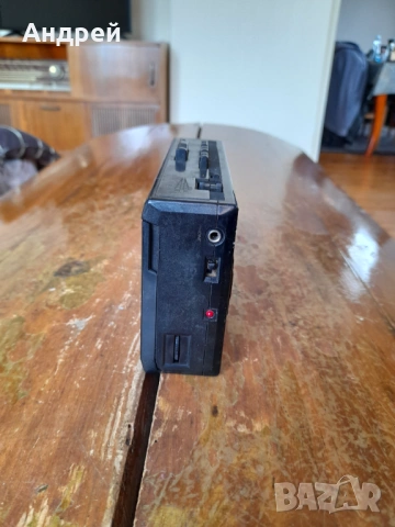 Стар Уокмен Hitachi CP-202R, снимка 2 - Антикварни и старинни предмети - 54045272