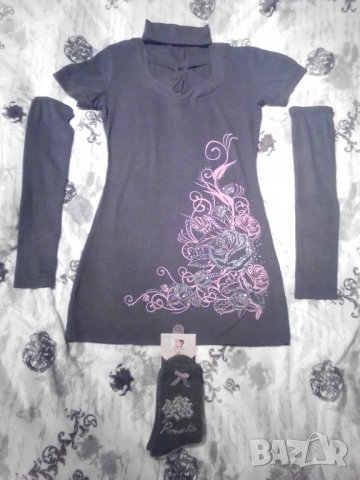 Интересна рокля и туника със свалящи се ръкави и блестящи рози с топлещи чорапи