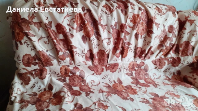 Продавам покривало за кухненски ъгъл ,от три части, с ластик. 20 лева 0879603073, снимка 1