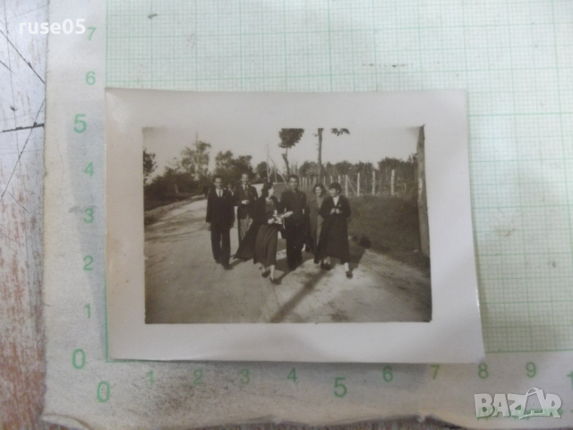 Снимка стара на група на разходка по Евксиноградското шосе-1