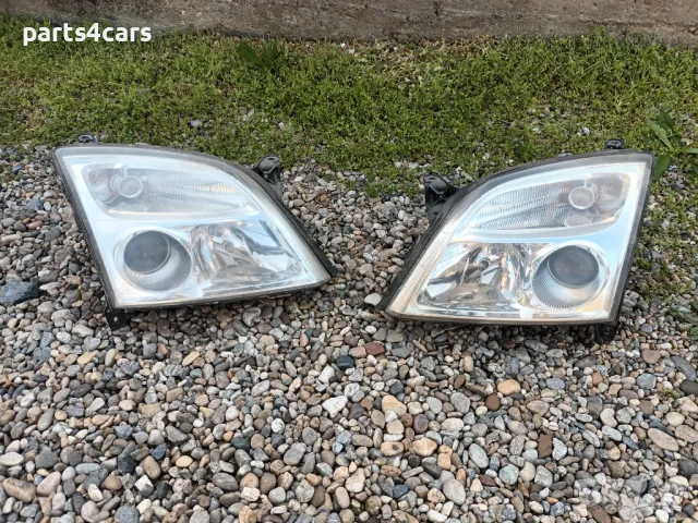 ляв и десен ксенон фар за опел вектра ц сигнум OPEL VECTRA C SIGNUM 