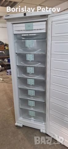 Голям фризер Либхер Премиум Нофрост Инвертор, снимка 6 - Фризери - 54146546