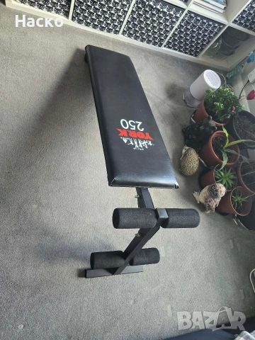 лежанка за коремни преси York 250 , снимка 3 - Фитнес уреди - 54138846