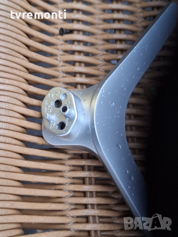 оригинална стойка телевизор TESLA Модел 32T319SH, снимка 2 - Стойки, 3D очила, аксесоари - 51930190