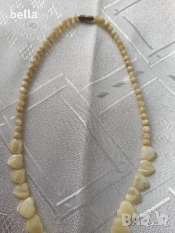 Стилно и елегантно седефено колие сърца с различна форма,дължина 40 см, снимка 3 - Колиета, медальони, синджири - 50468068