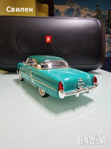 Lincoln Capri 1952 (1:18), снимка 3 - Колекции - 47622934