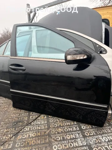 Предна дясна черна врата Мерцедес W203 C class Mercedes 