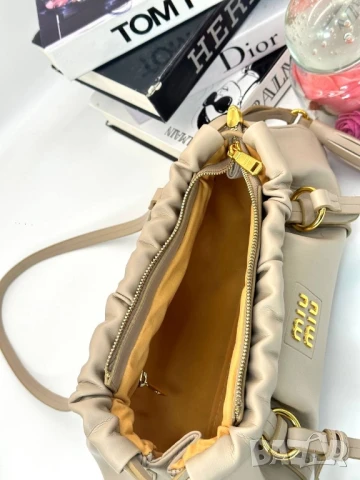 чанти MIU MIU:➡️38cm⬆️18cm, снимка 7 - Чанти - 50761625