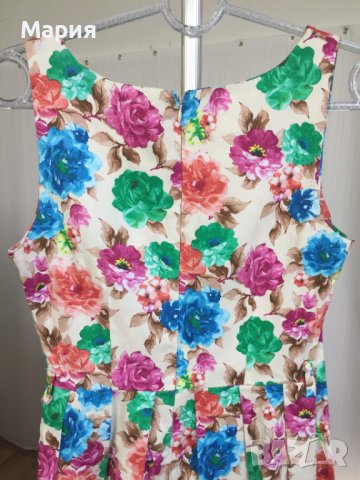 38 С / 40 М Дамска Рокля на Цветя Еластична Памучна Бежова Цветна Розова Синя Зелена, снимка 6 - Рокли - 42767451