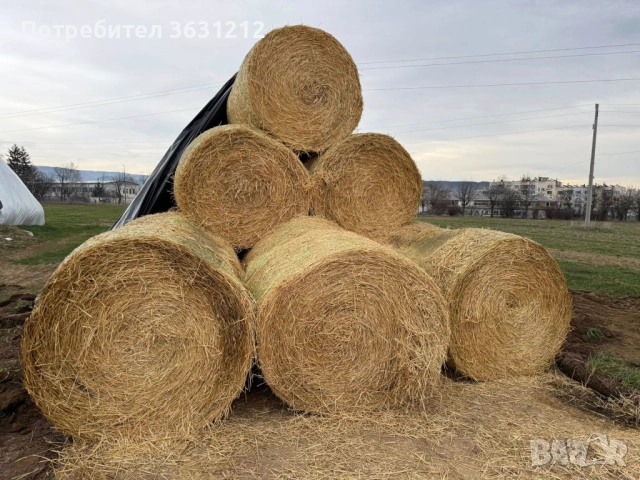 Продавам рулонни бали слама