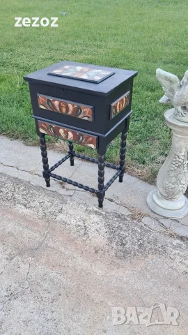 Ретро шведска масичка за шиене