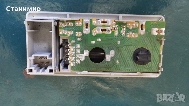 Плафон Голф3 Golf3, снимка 2 - Части - 30573791