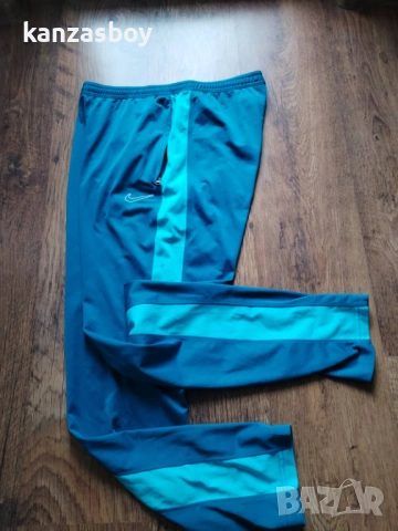 Nike Dri-FIT Academy - страхотно мъжко долнище КАТО НОВО М, снимка 10 - Спортни дрехи, екипи - 54032071