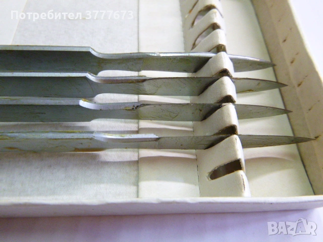 Кутийки за насекоми с лупа, игли и пинцети за дисекция, яйца на скариди, скалпели, снимка 6 - Други игри - 53106917