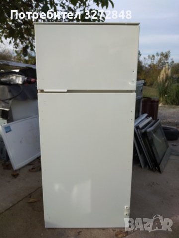 Хладилник с камера , снимка 1 - Хладилници - 42896349
