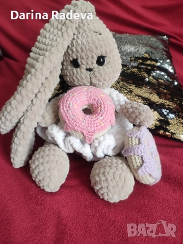 Ръчно изработено Амигуруми Зайче 