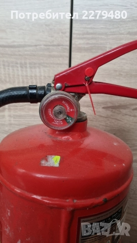 Пожарогасител, снимка 2 - Друго търговско оборудване - 52552827