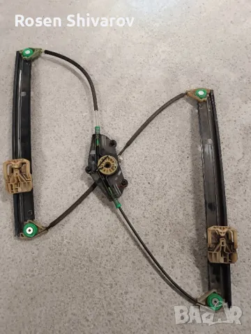 Стъклповдигач Audi A4 B8, снимка 2 - Части - 49454765