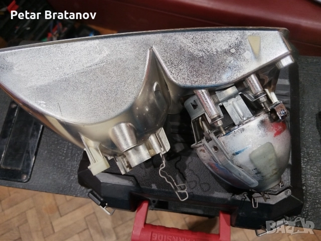 Рефлектор с лупа за ляв фар за Audi A6 C5 , снимка 3 - Части - 51732786