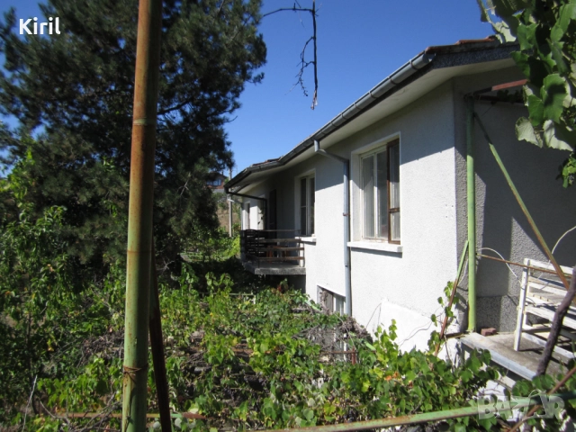 Къща с голям двор в село Мътеница, снимка 2 - Къщи - 52175347