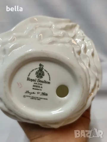Оригинална порцеланова статуетка на световноизвестната английска марка Royal Doulton-Sheila., снимка 13 - Статуетки - 55763682