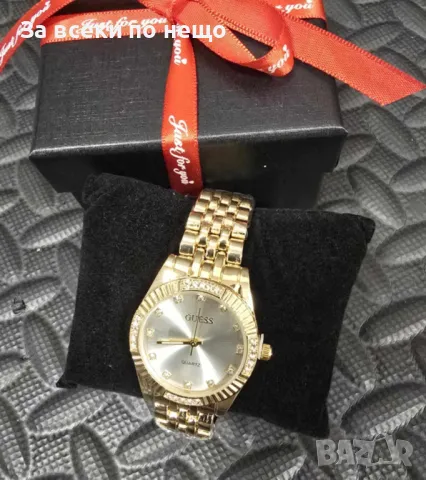 Дамски часовник с кутия Guess - Налични различни цветове, снимка 6 - Дамски - 47994689