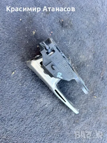 Вътрешна дръжка предна дясна  за Тойота Аурис. 2007-2012, снимка 2 - Части - 49780758