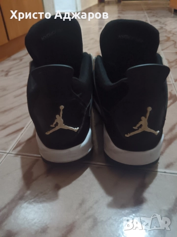 AIR JORDAN 4 RETRO