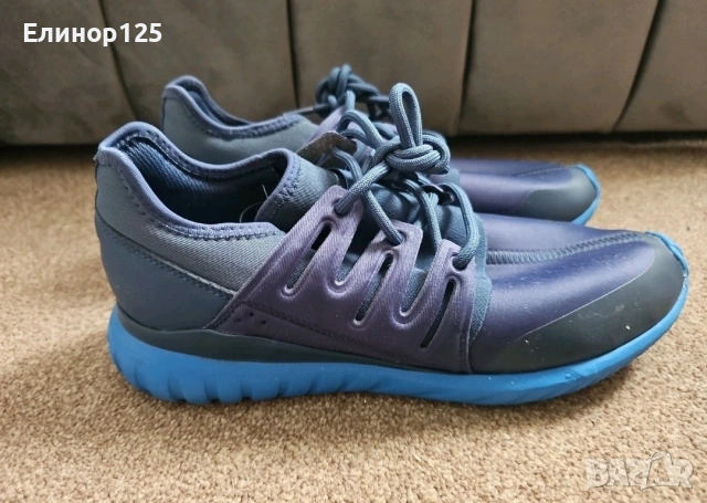 Маратонки Adidas 