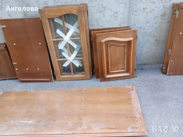 Шкаф, снимка 2 - Секции и витрини - 37239888