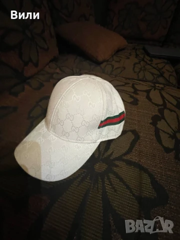 Шапка Mizuno и Шапка PULL&BEAR, снимка 1