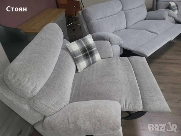 Сив комплект от плат диван тройка с два фотьойла с релакс механизъм, снимка 5 - Дивани и мека мебел - 44701681