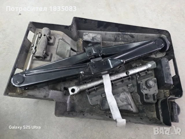 Оригинален крик Fiat Ducato, Peugeot Boxer, Citroen Jumper, снимка 4 - Аксесоари и консумативи - 55879841