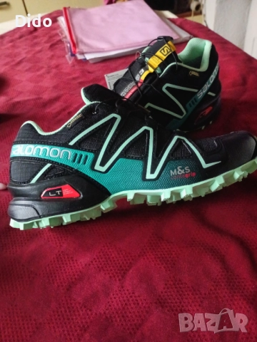 Дамски спортни обувки маратонки за планинари Solomon