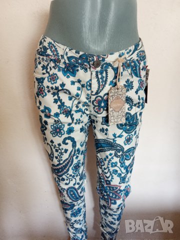 Дънки и дънкова риза