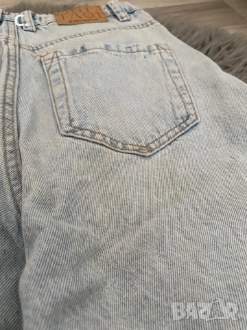 Дамски дънки Stradivarius , снимка 4 - Дънки - 53302431