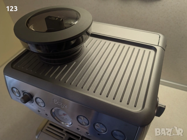 Sage Barista Express – отлично състояние, пълен комплект + екстри, снимка 6 - Кафемашини - 54090621