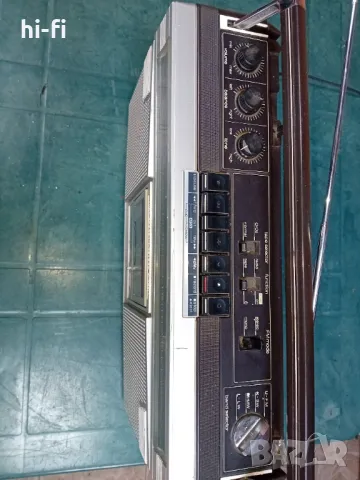 Радиокасетофон sharp gf 6060, снимка 3 - Радиокасетофони, транзистори - 46412157