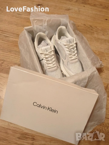 Чисто нови маратонки Calvin Klein – бели, стилни и удобни, снимка 3 - Маратонки - 53990049
