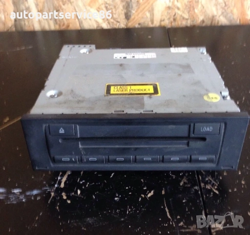 CD чейнджър 6 диска за Skoda Octavia (2006) 1Z0035111A