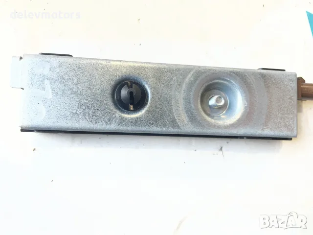 A1669051702 антена усилвател от Mercedes CLA 180 Sport, снимка 2 - Части - 56179501