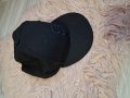 Черна бойфренд шапка с козирка - 12,00лв., снимка 1 - Шапки - 42614439