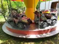 детска въртележка карусел атракцион забава, снимка 4