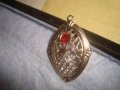ПОЗЛАТЕН АЖУРЕН РЕТРО АРТ ДЕКО МЕДАЛЬОН с ФАСЕТИРАН ГРАНАТ 29061, снимка 6