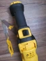 Саблен трион 12V DeWalt DCS310. Само тяло с 2 ножчета, друго няма., снимка 5