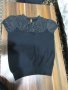 ИНТЕРЕСНА ДАМСКА БЛУЗА С КЪС РЪКАВ, снимка 1 - Блузи с дълъг ръкав и пуловери - 42049584