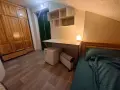 Самостоятелна таванска стая за момиче/жена до мол софия, снимка 1