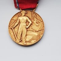 Френски сребърен позлатен медал, снимка 8 - Антикварни и старинни предмети - 30743646