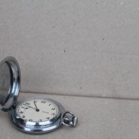 СССР джобен часовник ''Молния'', снимка 1 - Антикварни и старинни предмети - 38925533