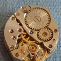 Механизми за ръчни часовници три броя стари редки за части колекция 43618, снимка 4 - Други ценни предмети - 44790985